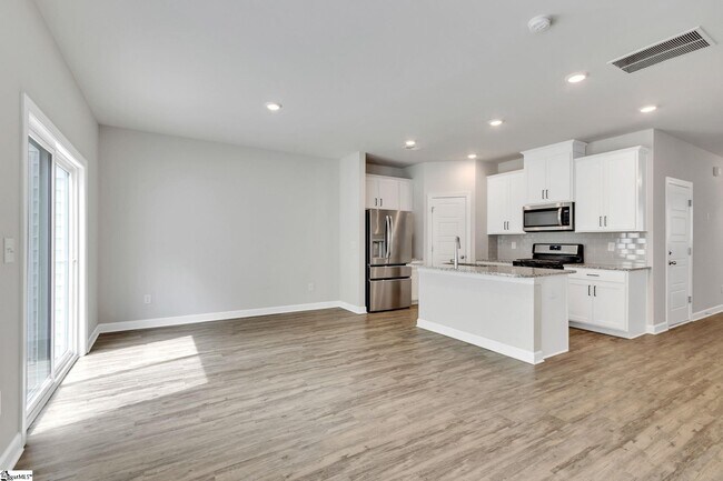 Building Photo - 106 Telford Dr