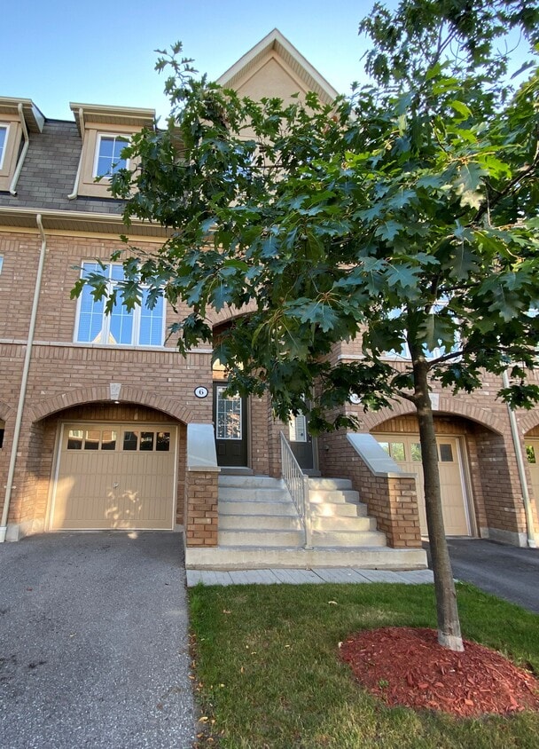 6 Burtonbury Ln, Ajax, ON L1Z 0L3 Townhouse for Rent in Ajax, ON