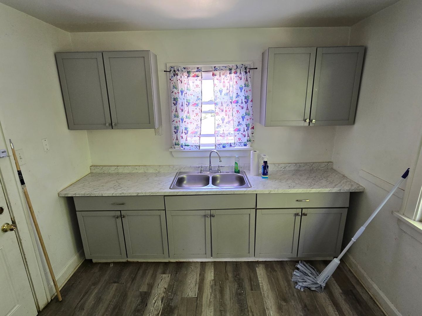 11817 Dove Ave Cleveland, OH 44105 – photo 3