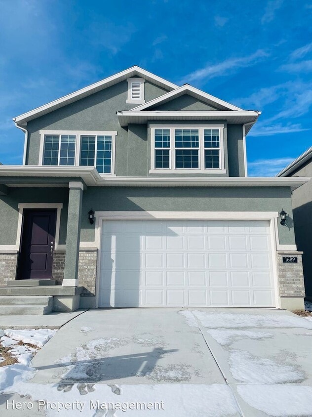 3 br, 2.5 bath House 1689 S. Haven Parkway House Rental in Ogden