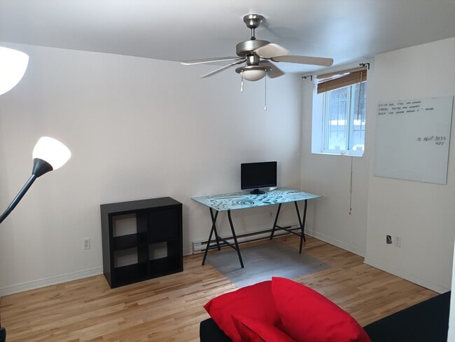 Building Photo - 1118 Rue Wolfe