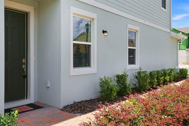 Building Photo - 5751 Skytop Dr