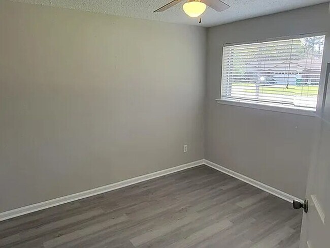 Building Photo - Slidell beautiful home