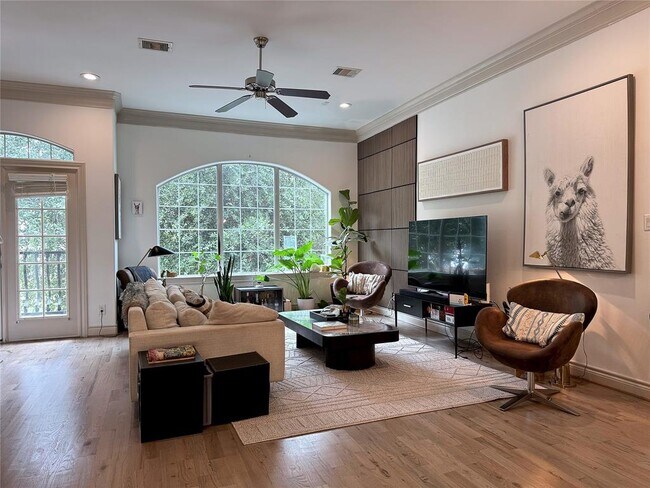 Foto del edificio - 1605 Summer St