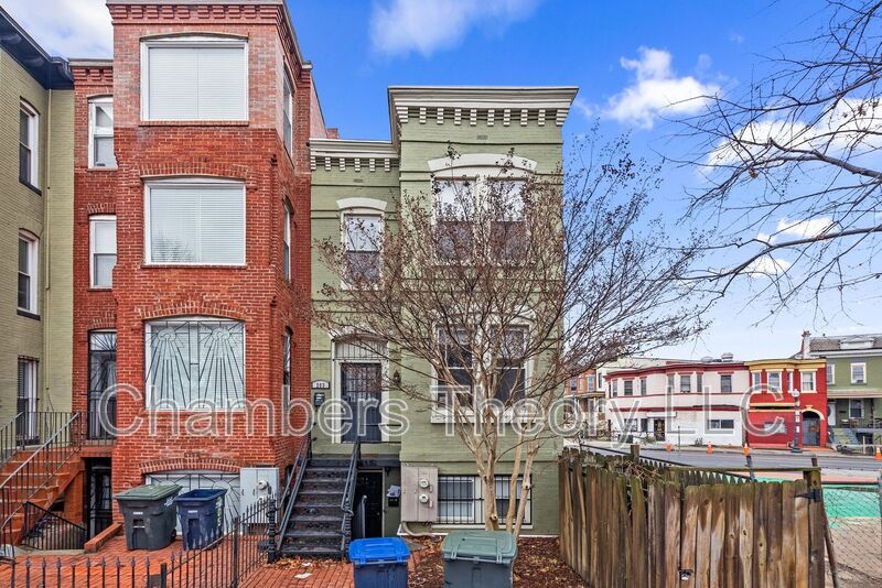 Primary Photo - 203 R St NW