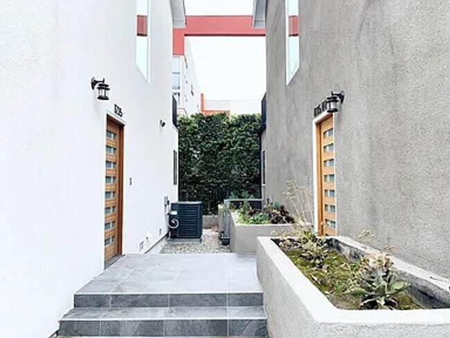 Photo - Soho Partners 1235 Apartment