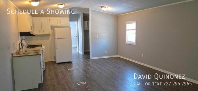 Building Photo - 116 Primrose Ln