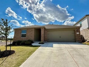 Building Photo - 431 Sebring Cir