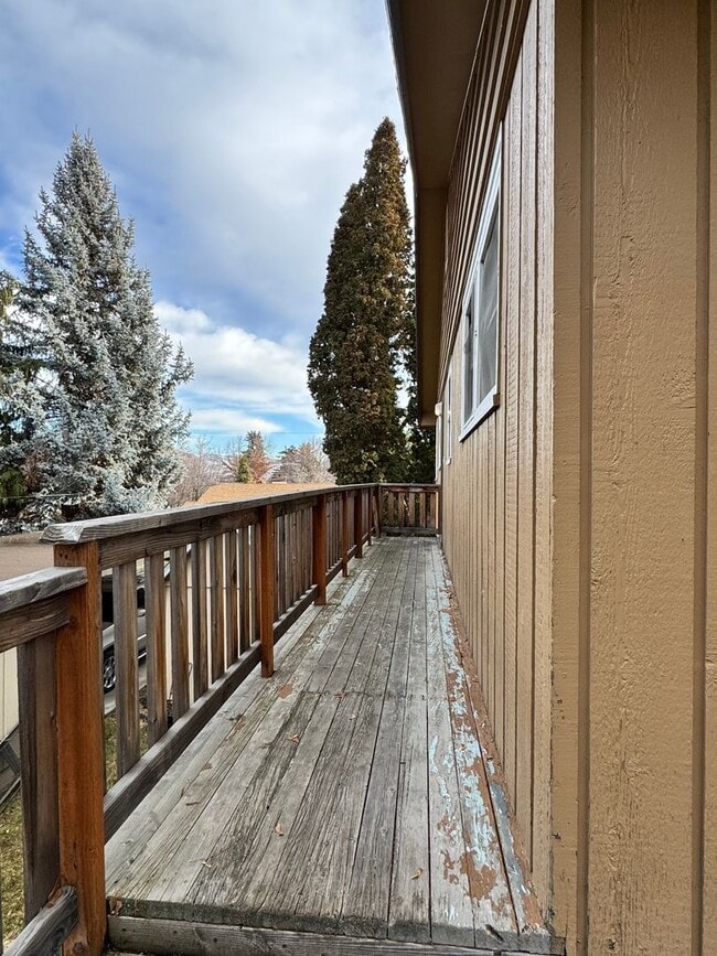 Foto del edificio - Near Franklin Park 2 br 1ba, stacked washer/dryer included.