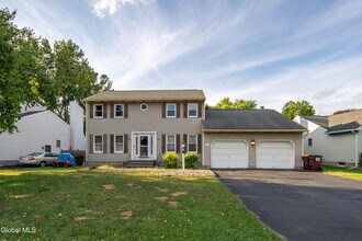 Building Photo - 31 Berkshire Dr