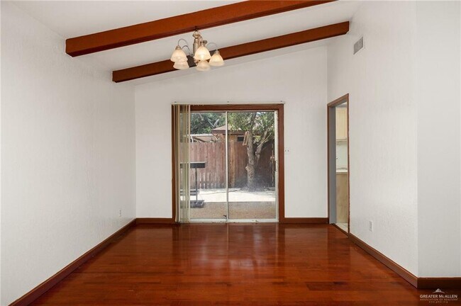 Foto del edificio - 11 Martin Ave