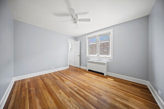 Building Photo - 1814 Elmwood Ave