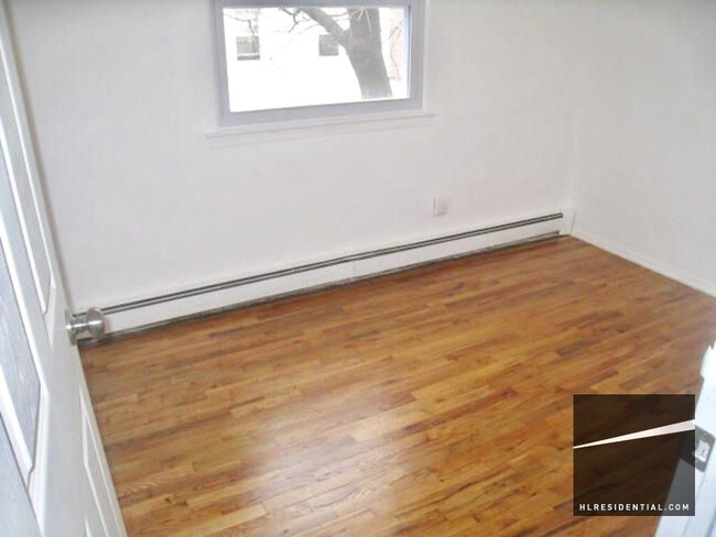Building Photo - 4715 Astoria Blvd