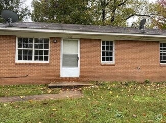 Building Photo - 1603 S Matthews Ave
