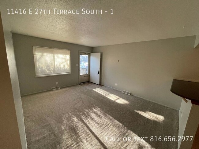 Foto del edificio - 11416 E 27th Terrace S