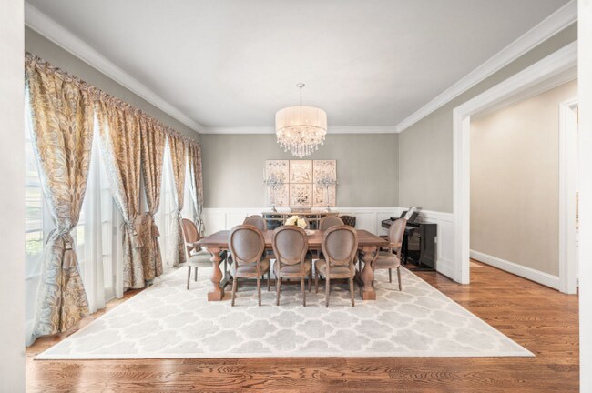 Photo - 3509 Trimble Rd House