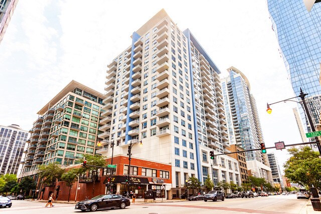 Foto principal - 1305 S Michigan Ave