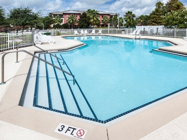 Pool - The Villages on Millenia Apartments