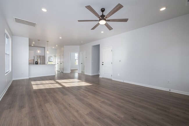 Building Photo - 422 Waterfowl Wy