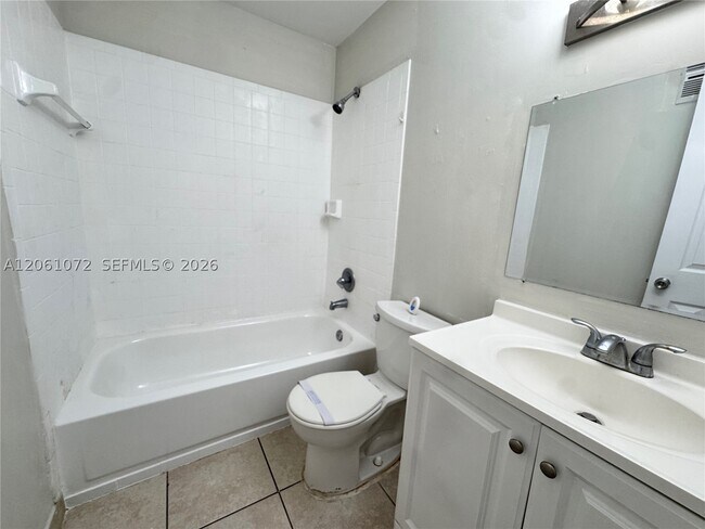 Foto del edificio - 95 NE 41st St