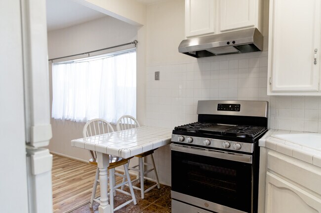 Kitchen - 1436 W 182nd St