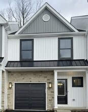 Building Photo - 110 Cobblestone Dr