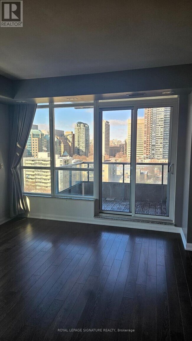 Photo du bâtiment - 500 Sherbourne St