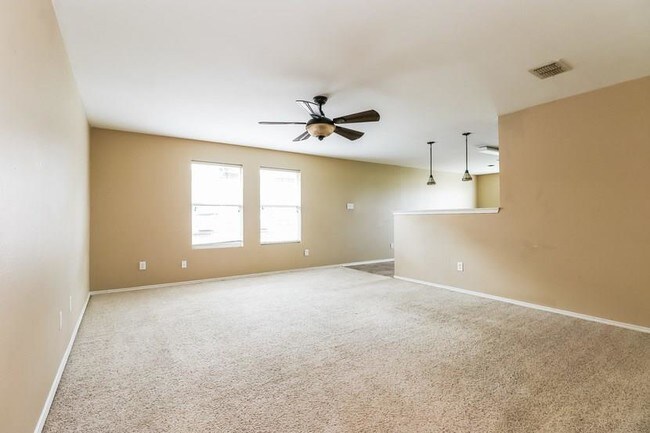 Foto del edificio - 1409 Castle Ridge Rd