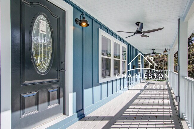 Building Photo - 1833 Grover Dr