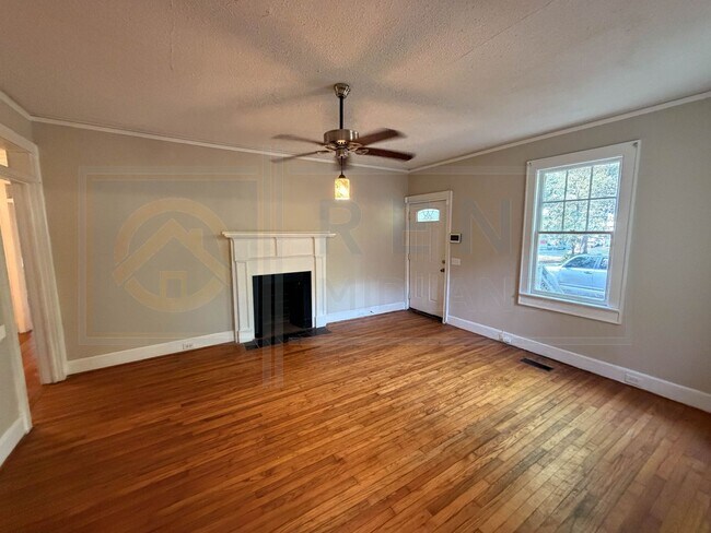 Building Photo - 3 Bedroom Home Available in Columbia