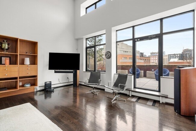 Foto del edificio - 1200 Washington St