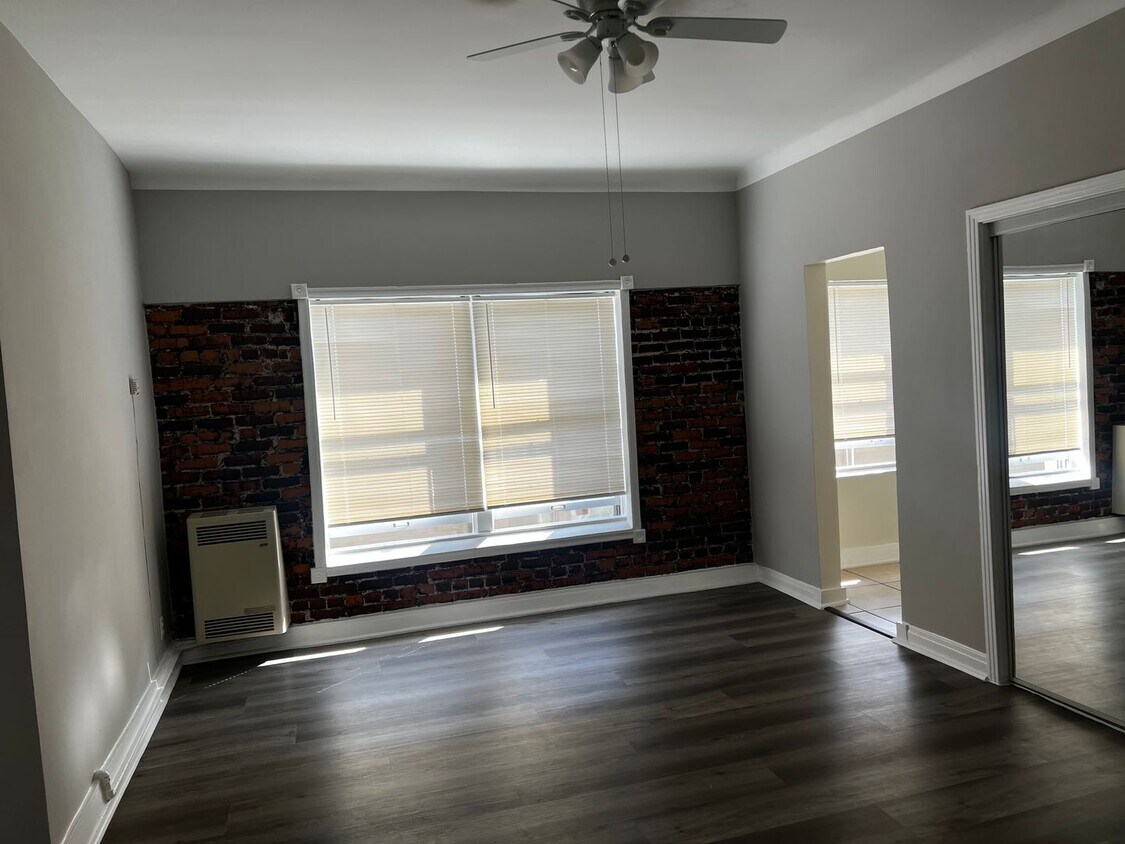 Foto principal - STUDIO $1495 LOS FELIZ HARDWOODS EXPOSED B...