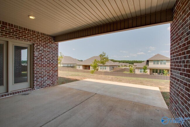 Foto del edificio - 217 Maureen Dr SW