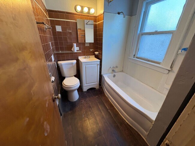 Foto del edificio - 8123 Vista Ave