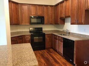 Building Photo - 804 Summer Hawk Dr