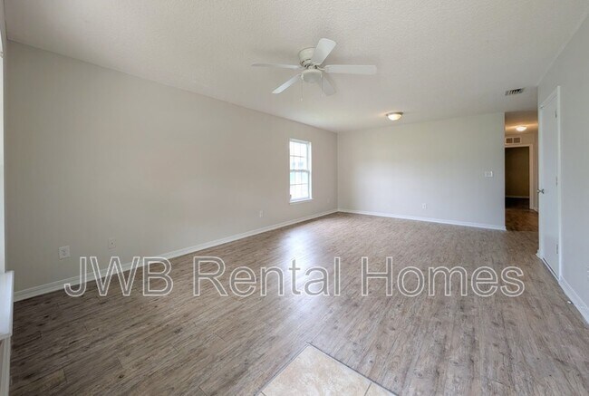 Building Photo - 1137 Alta Vista St