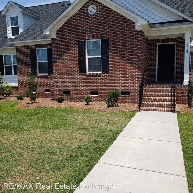 Building Photo - 3 br, 2 bath Apartment - 516 Amberdale Circle