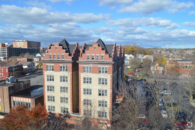 615 Building - Kasson Place Apartments