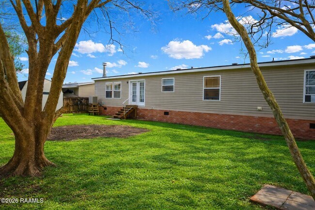 Foto del edificio - 206 Windcreek Ln