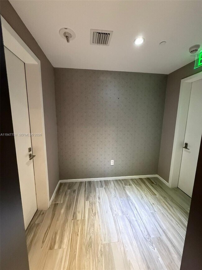 Foto del edificio - 801 S Miami Ave