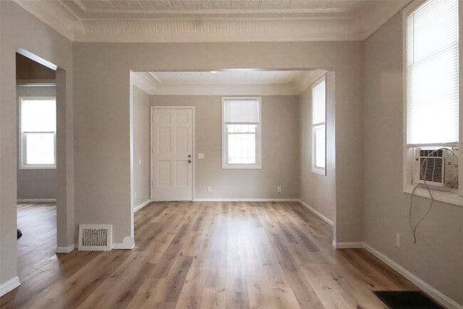 Foto del edificio - 2126 Lexa Dr