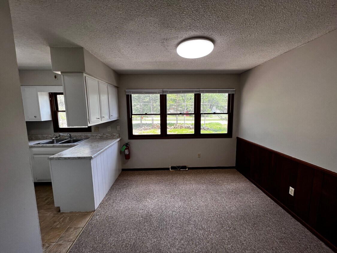 Primary Photo - 1328 Delta Dr