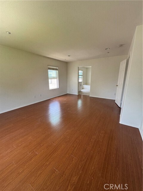 Building Photo - 6945 Regal Park Dr