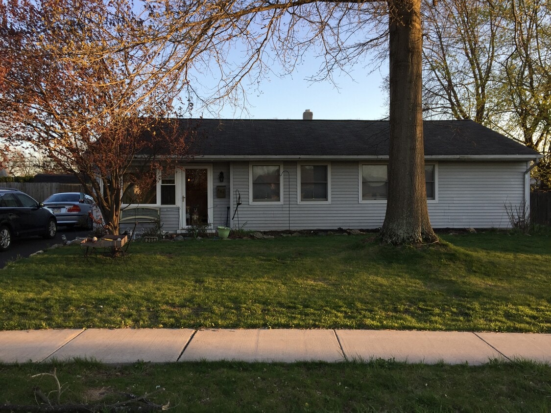 Primary Photo - 205 Allendale Drive