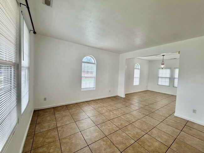Foto del edificio - 221 Dunn St
