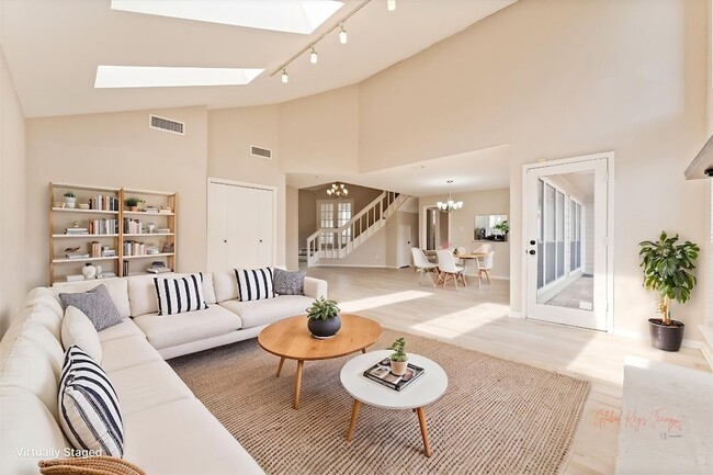 Photo - 11530 Ella Lee Dr House