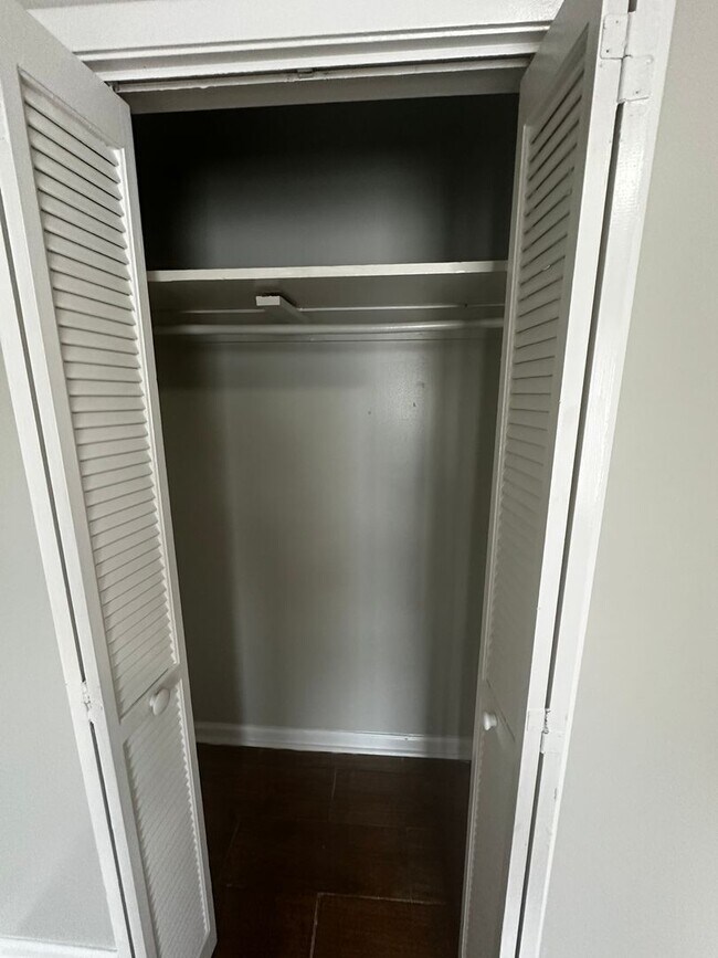Foto del edificio - 2 Bedroom 1 Bath  Apartment