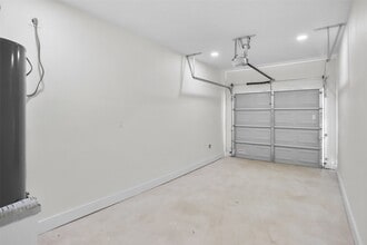 Building Photo - 1504 Clay St