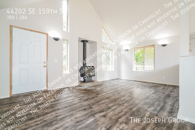 Foto del edificio - 44202 SE 159th St