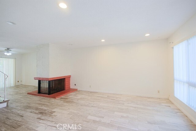 Foto del edificio - 12883 Newhope St